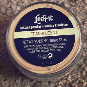 Kat Von D Translucent Setting Powder